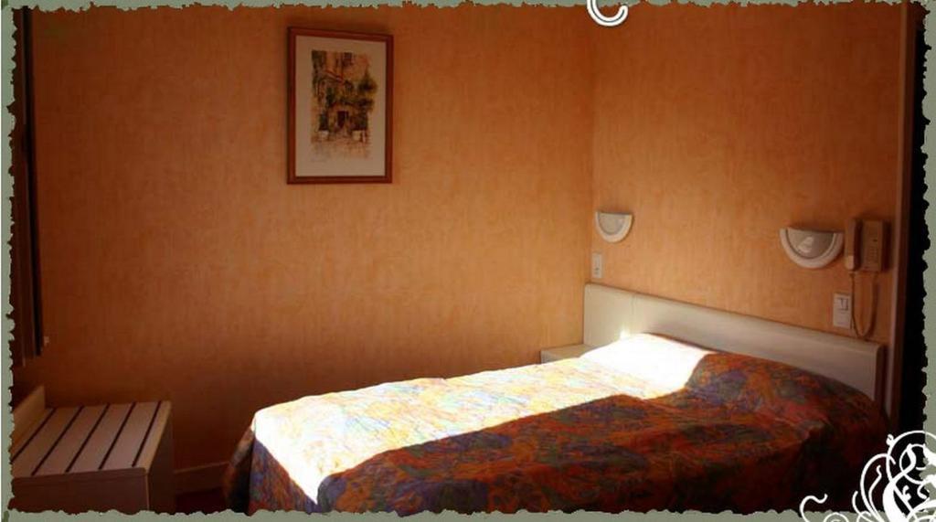 Auberge du Relais d'Auniac Gourdon Chambre photo